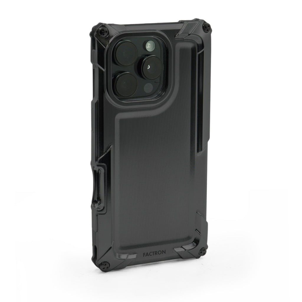Quattro for iPhone 17Pro HD black Extra Super Duralumin